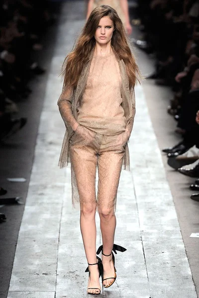 Look 26